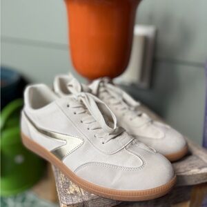 Dolce vita Cream Sneakers